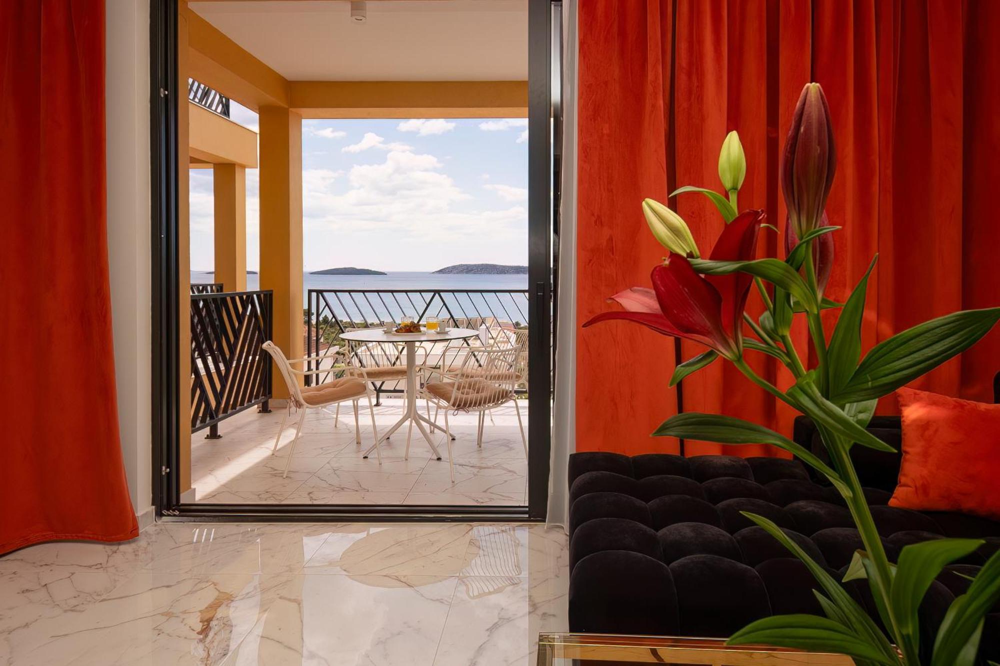 Mediterana Art Deco Resort (Adults Only) ชิเบนิก ภายนอก รูปภาพ