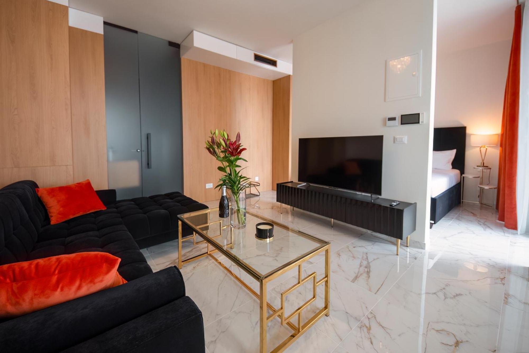 Mediterana Art Deco Resort (Adults Only) ชิเบนิก ภายนอก รูปภาพ