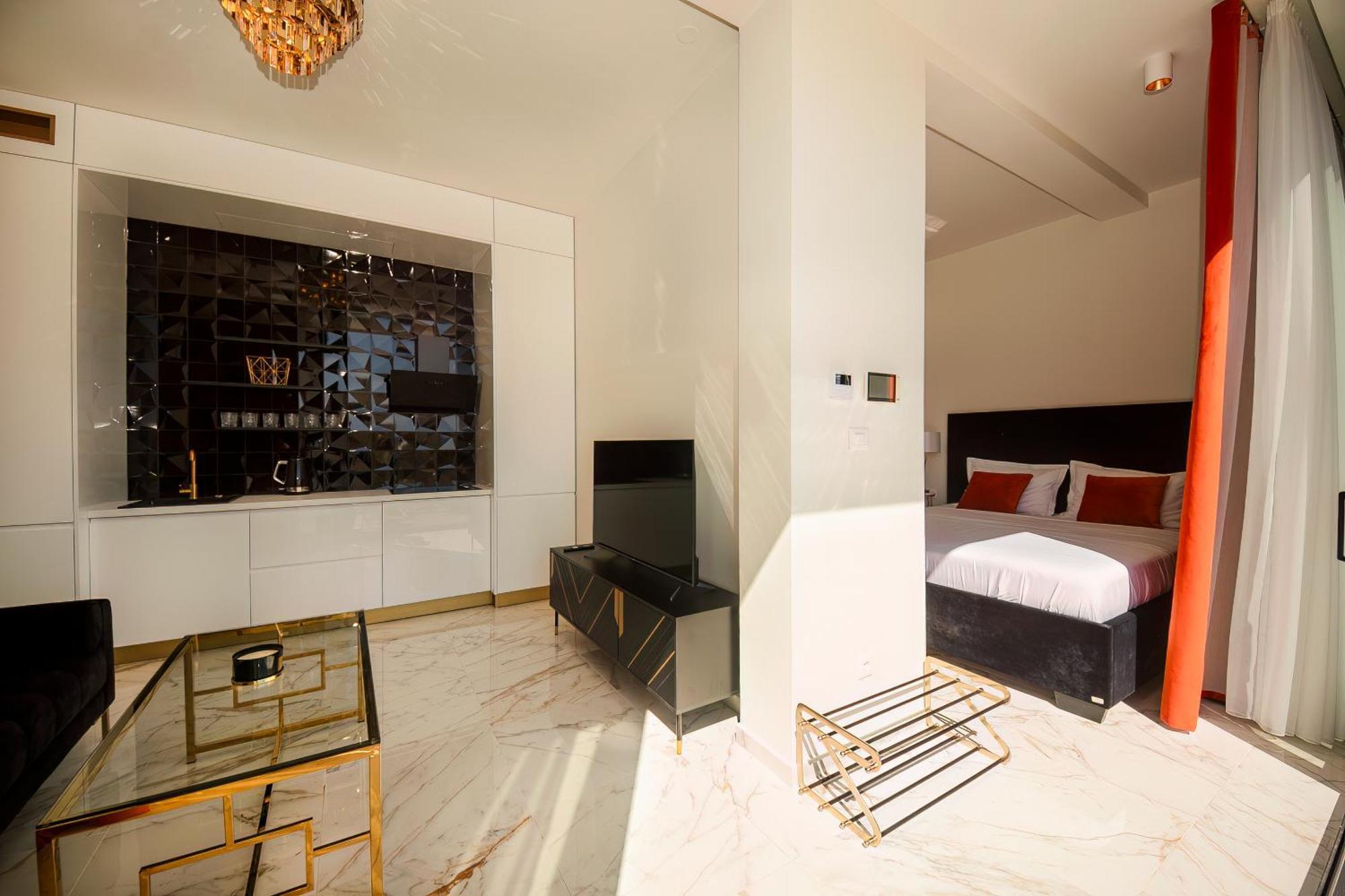 Mediterana Art Deco Resort (Adults Only) ชิเบนิก ภายนอก รูปภาพ