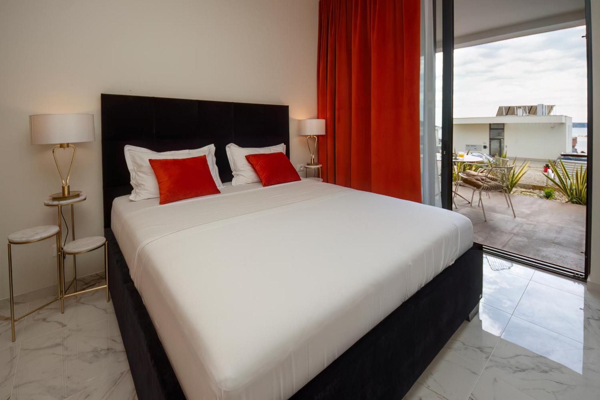 Mediterana Art Deco Resort (Adults Only) ชิเบนิก ภายนอก รูปภาพ
